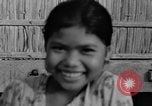 Immagine di Bambini cambogiani Cambogia, 1957, secondo 31 filmato di repertorio 65675043580
