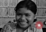 Immagine di Bambini cambogiani Cambogia, 1957, secondo 32 filmato di repertorio 65675043580