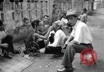 Immagine di Cambogiano di dentista Phnom Penh Cambogia, 1957, secondo 24 filmato di repertorio 65675043581