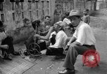 Immagine di Cambogiano di dentista Phnom Penh Cambogia, 1957, secondo 26 filmato di repertorio 65675043581