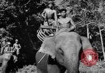 Image  les soldats cambodgiens Phnom Penh Cambodge, 1957, de la seconde 27 séquences d'archives historiques vidéo 65675043584