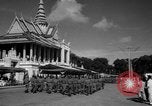 Immagine di Re Norodom Suramarit Phnom Penh Cambogia, 1957, secondo 60 filmato di repertorio 65675043587
