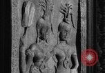 Standbild Tempel Angkor-Vat Kambodscha, 1957, aus Sekunde 27 historischem Filmmaterial Videoclip 65675043589