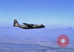 Image C-130 Hercules Vietnam, 1970, de la seconde 10 séquences d'archives historiques vidéo 65675043597