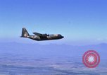 Image C-130 Hercules Vietnam, 1970, de la seconde 16 séquences d'archives historiques vidéo 65675043597