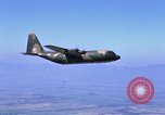 Image C-130 Hercules Vietnam, 1970, de la seconde 50 séquences d'archives historiques vidéo 65675043597