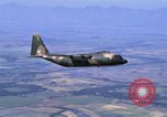 Image C-130 Hercules Vietnam, 1970, de la seconde 61 séquences d'archives historiques vidéo 65675043597