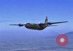 Image C-130 Hercules Vietnam, 1970, de la seconde 4 séquences d'archives historiques vidéo 65675043598