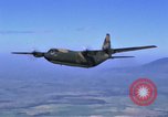 Image C-130 Hercules Vietnam, 1970, de la seconde 14 séquences d'archives historiques vidéo 65675043598