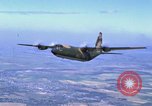 Image C-130 Hercules Vietnam, 1970, de la seconde 21 séquences d'archives historiques vidéo 65675043598