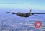 Image C-130 Hercules Vietnam, 1970, de la seconde 22 séquences d'archives historiques vidéo 65675043598