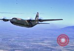 Image C-130 Hercules Vietnam, 1970, de la seconde 32 séquences d'archives historiques vidéo 65675043598