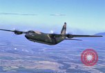 Image C-130 Hercules Vietnam, 1970, de la seconde 45 séquences d'archives historiques vidéo 65675043598