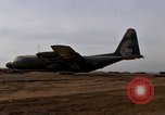 Image C-130 Hercules Vietnam Dak à, 1970, de la seconde 17 séquences d'archives historiques vidéo 65675043599