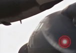 Image C-130 Hercules Vietnam Dak à, 1970, de la seconde 39 séquences d'archives historiques vidéo 65675043599