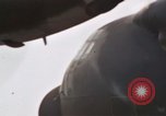 Image C-130 Hercules Vietnam Dak à, 1970, de la seconde 42 séquences d'archives historiques vidéo 65675043599