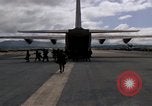 Image C-130 Hercules Vietnam Dak à, 1970, de la seconde 43 séquences d'archives historiques vidéo 65675043599