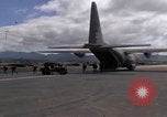 Image C-130 Hercules Vietnam Dak à, 1970, de la seconde 61 séquences d'archives historiques vidéo 65675043599