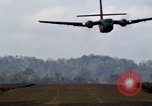 Standbild C-130 Hercules Vietnam, 1970, aus Sekunde 20 historischem Filmmaterial Videoclip 65675043603