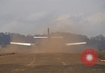 Standbild C-130 Hercules Vietnam, 1970, aus Sekunde 61 historischem Filmmaterial Videoclip 65675043603