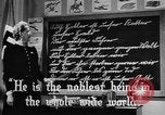 Standbild faschistischen Kinder in Uniform Deutschland, 1942, aus Sekunde 13 historischem Filmmaterial Videoclip 65675043614