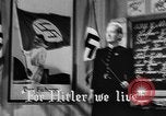 Standbild faschistischen Kinder in Uniform Deutschland, 1942, aus Sekunde 18 historischem Filmmaterial Videoclip 65675043614