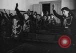 Standbild faschistischen Kinder in Uniform Deutschland, 1942, aus Sekunde 40 historischem Filmmaterial Videoclip 65675043614