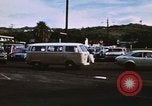 Standbild PX Service Station Hawaii USA, 1974, aus Sekunde 9 historischem Filmmaterial Videoclip 65675043657