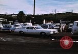 Standbild PX Service Station Hawaii USA, 1974, aus Sekunde 33 historischem Filmmaterial Videoclip 65675043657