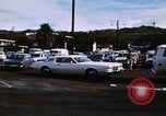 Standbild PX Service Station Hawaii USA, 1974, aus Sekunde 34 historischem Filmmaterial Videoclip 65675043657