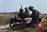 Standbild 1 Infanterie Division Vietnam, 1968, aus Sekunde 35 historischem Filmmaterial Videoclip 65675043660