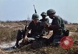 Standbild 1 Infanterie Division Vietnam, 1968, aus Sekunde 45 historischem Filmmaterial Videoclip 65675043660