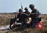Standbild 1 Infanterie Division Vietnam, 1968, aus Sekunde 52 historischem Filmmaterial Videoclip 65675043660