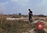 Standbild 1 Infanterie Division Vietnam, 1968, aus Sekunde 19 historischem Filmmaterial Videoclip 65675043661