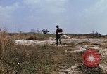 Standbild 1 Infanterie Division Vietnam, 1968, aus Sekunde 26 historischem Filmmaterial Videoclip 65675043661