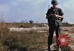 Standbild 1 Infanterie Division Vietnam, 1968, aus Sekunde 42 historischem Filmmaterial Videoclip 65675043661