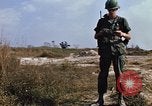 Standbild 1 Infanterie Division Vietnam, 1968, aus Sekunde 43 historischem Filmmaterial Videoclip 65675043661