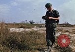 Standbild 1 Infanterie Division Vietnam, 1968, aus Sekunde 44 historischem Filmmaterial Videoclip 65675043661