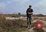 Standbild 1 Infanterie Division Vietnam, 1968, aus Sekunde 46 historischem Filmmaterial Videoclip 65675043661