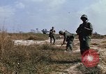 Standbild 1 Infanterie Division Vietnam, 1968, aus Sekunde 59 historischem Filmmaterial Videoclip 65675043661