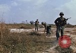 Standbild 1 Infanterie Division Vietnam, 1968, aus Sekunde 60 historischem Filmmaterial Videoclip 65675043661