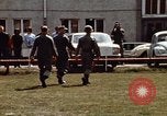 Standbild General William Westmoreland Kaiserslautern Deutschland, 1972, aus Sekunde 43 historischem Filmmaterial Videoclip 65675043677