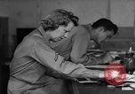 Immagine di Donna Esercito Kandy Ceylon, 1945, secondo 47 filmato di repertorio 65675043699