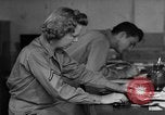 Immagine di Donna Esercito Kandy Ceylon, 1945, secondo 51 filmato di repertorio 65675043699