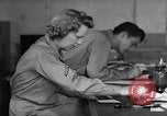 Immagine di Donna Esercito Kandy Ceylon, 1945, secondo 52 filmato di repertorio 65675043699