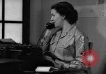 Immagine di Donna Esercito Kandy Ceylon, 1945, secondo 23 filmato di repertorio 65675043700