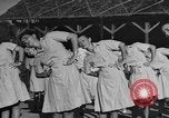 Immagine di Donna Esercito Kandy Ceylon, 1945, secondo 25 filmato di repertorio 65675043702
