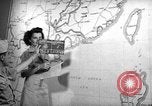 Immagine di Donna Esercito Kandy Ceylon, 1945, secondo 8 filmato di repertorio 65675043703
