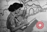 Immagine di Donna Esercito Kandy Ceylon, 1945, secondo 45 filmato di repertorio 65675043703