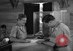 Standbild Women's Army Corps Kandy Ceylon, 1945, aus Sekunde 24 historischem Filmmaterial Videoclip 65675043705